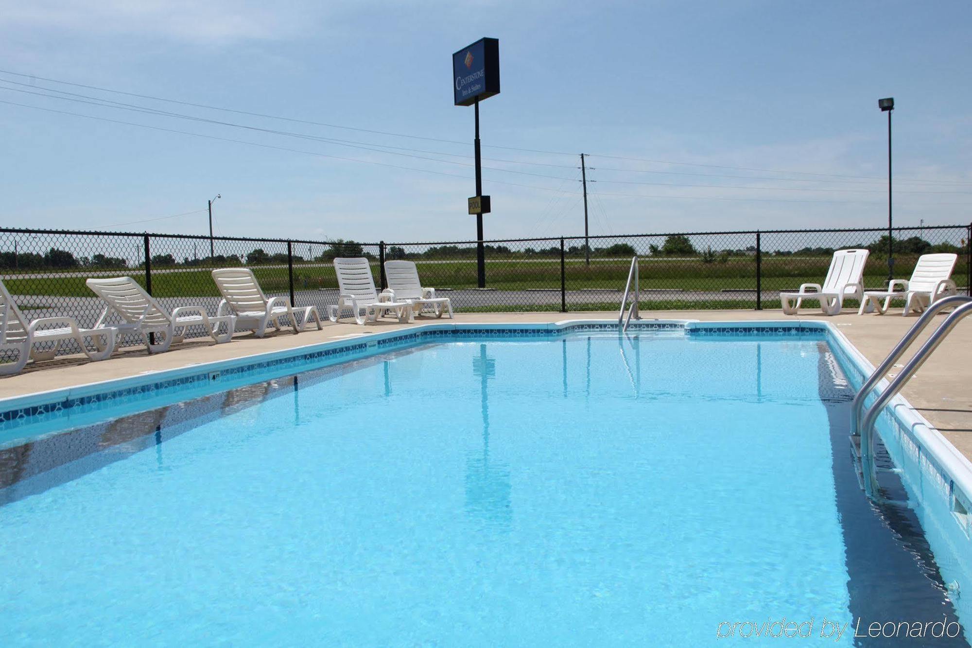 Centerstone Inn & Suites Carlyle Exterior foto